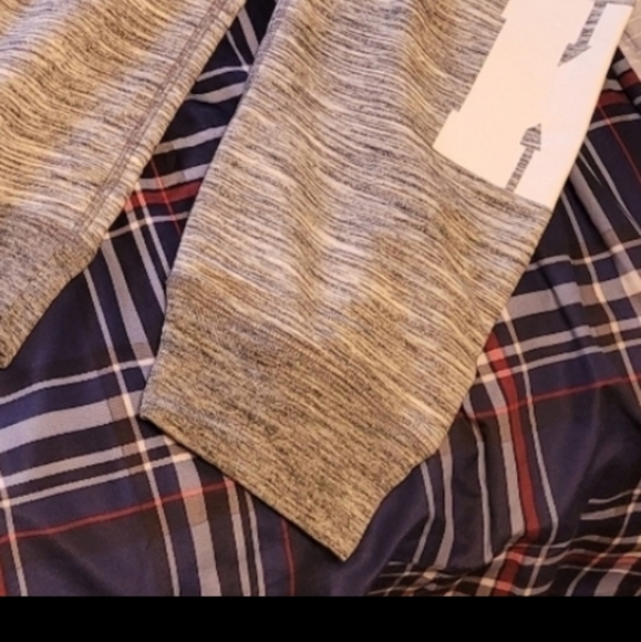 Pink VS jogging pants - Picture 3 of 3